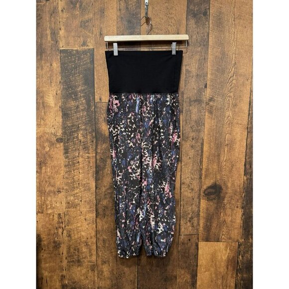 Lululemon Om Pant Floral Sport Black Multi Sz 4 EUC - Picture 2 of 6